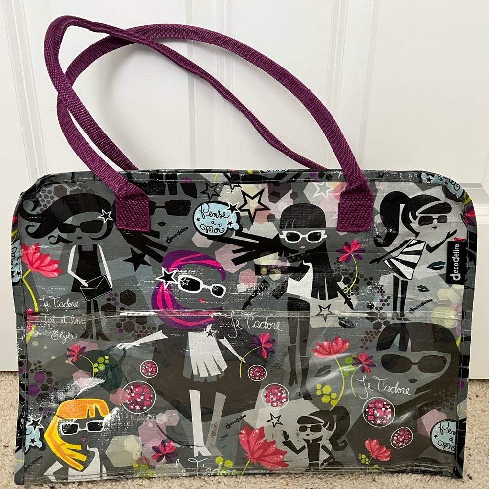 Decodelire Grey Tote Bag